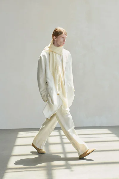 Look 53